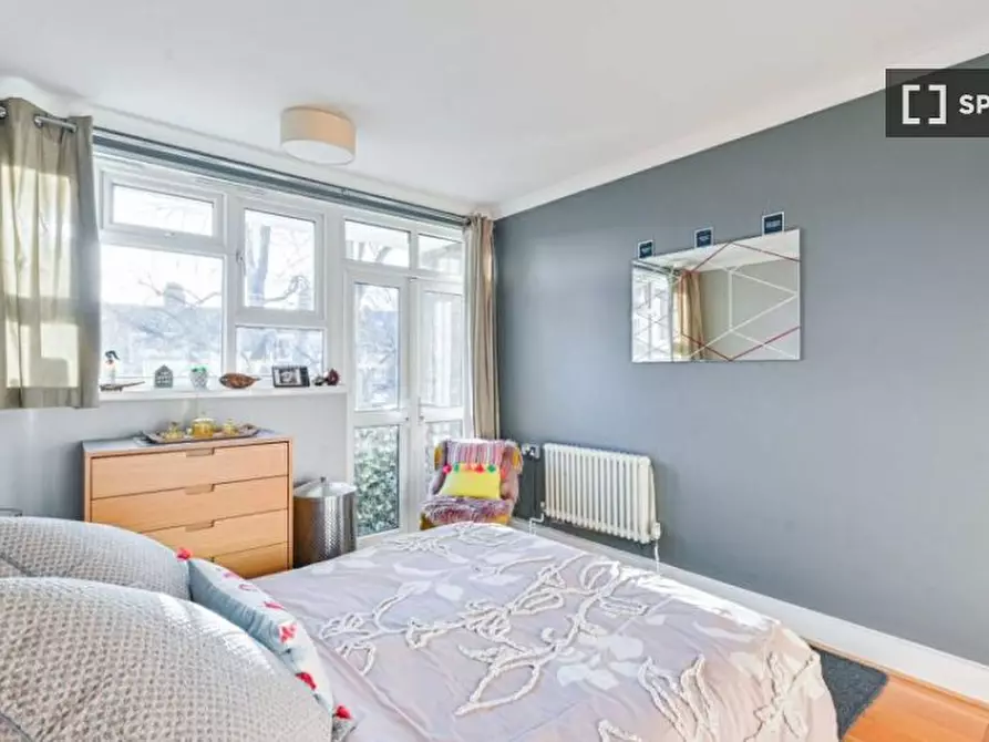 Immagine 19 di Appartamento in affitto  in Greenwich High Rd a Greenwich