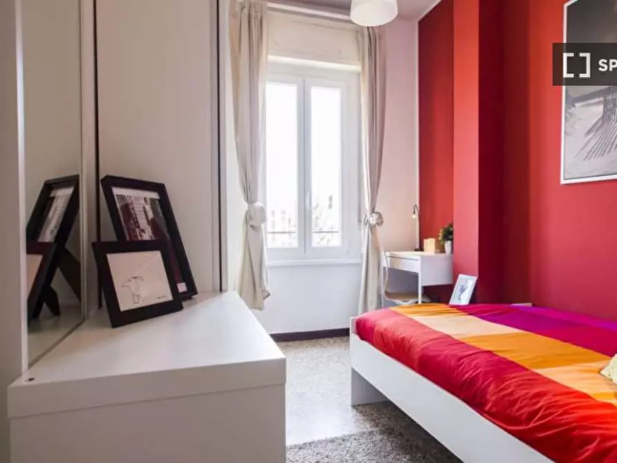 Immagine 4 di Camera condivisa in affitto  in Viale Carlo Espinasse a Milano