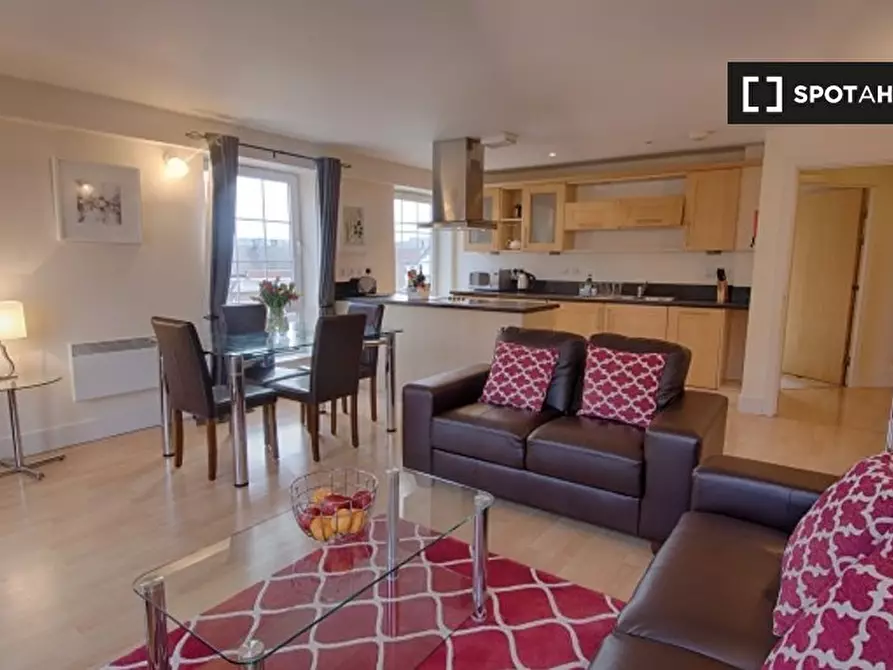 Immagine 2 di Appartamento in affitto  in Station Approach a Epsom