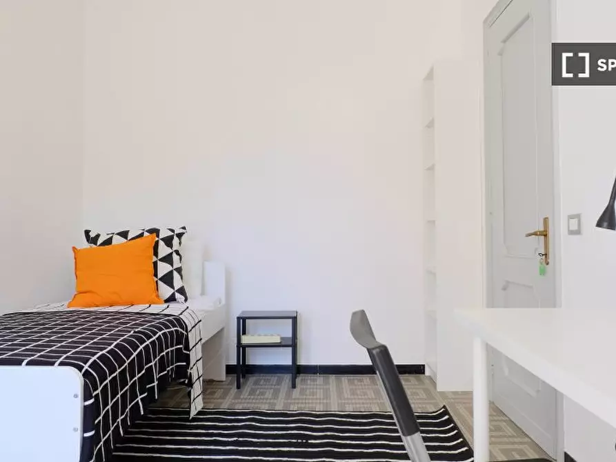 Immagine 2 di Camera condivisa in affitto  in Via Pola n a Cagliari