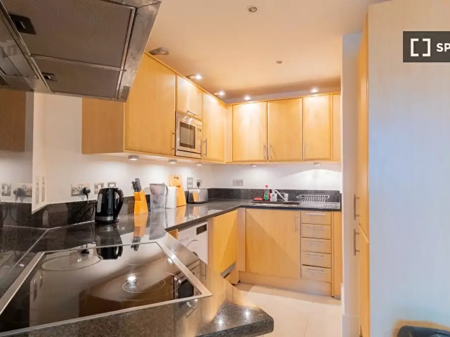 Immagine 11 di Appartamento in affitto  in St George Wharf a Lambeth