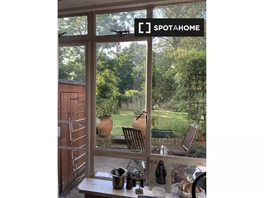 Immagine 5 di Ufficio in affitto  in Broadhurst Gardens a Camden Town