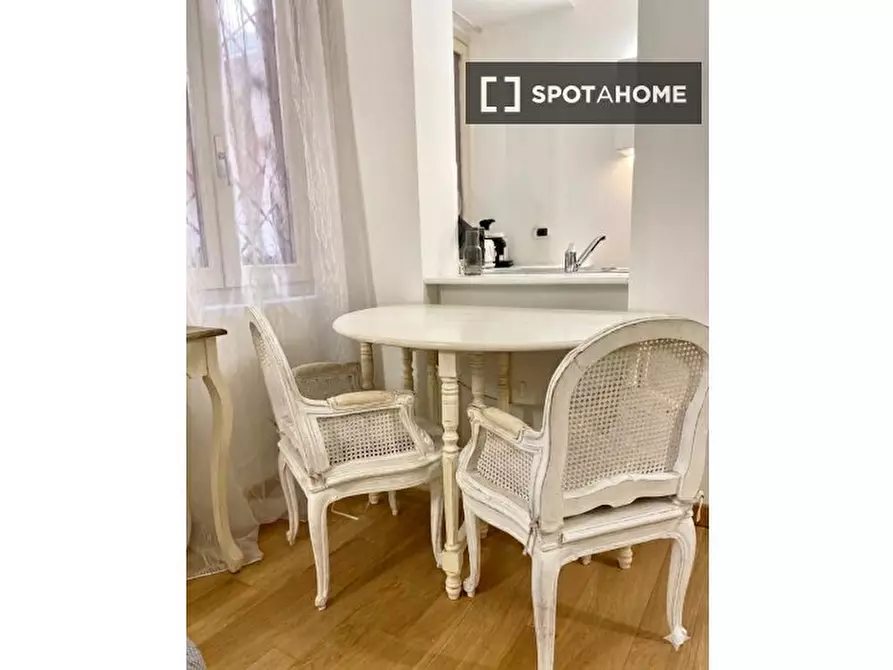 Immagine 4 di Appartamento in affitto  in Via Agnello a Milano