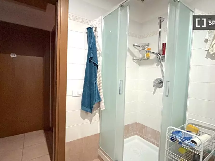 Immagine 6 di Camera condivisa in affitto  in Via Alessandro Brisse a Roma