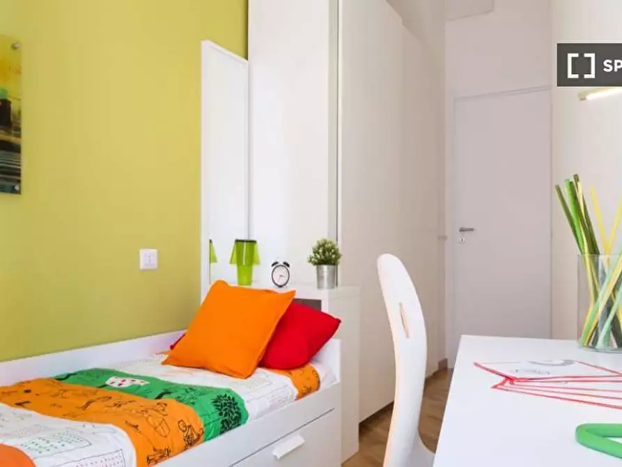 Immagine 1 di Camera condivisa in affitto  in Via Larga a Milano