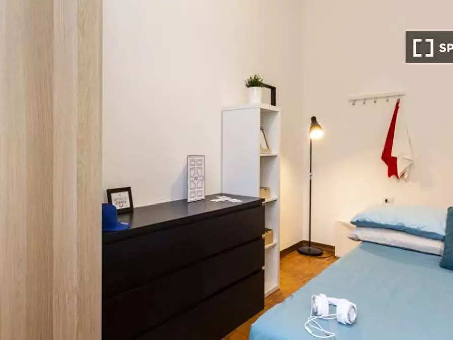 Immagine 3 di Camera condivisa in affitto  in Via Sulmona Milan a Milano