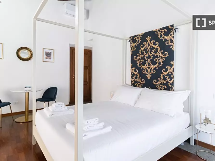 Immagine 16 di Appartamento in affitto  in Via Dei Cappuccini a Roma