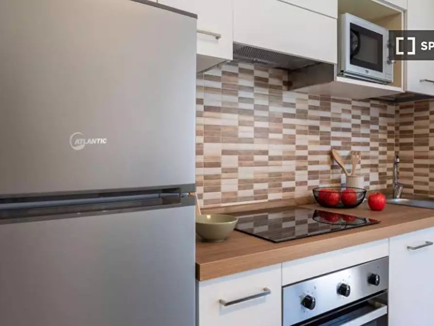 Immagine 19 di Camera condivisa in affitto  in Via Gardone a Milano