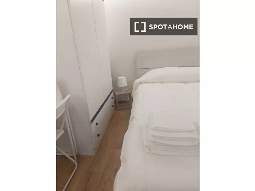 Immagine 2 di Ufficio in affitto  in Via Corrado Giaquinto a Napoli