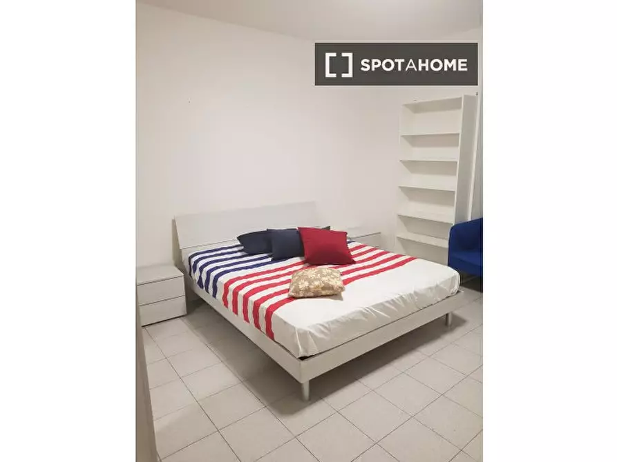 Immagine 13 di Camera condivisa in affitto  in C.so Vittorio Emanuele II a Torino