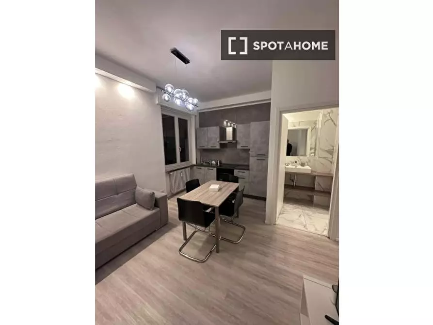 Immagine 4 di Appartamento in affitto  in Via Giovanni Battista Sammartini a Milano