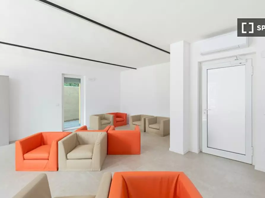 Immagine 12 di Camera condivisa in affitto  in Venezia a Trento