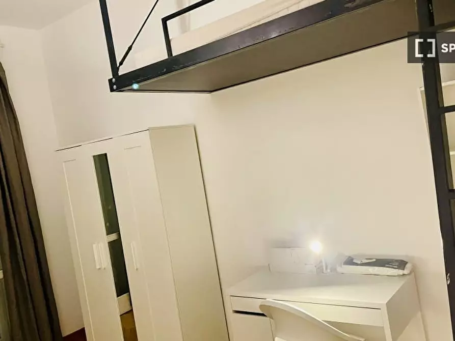 Immagine 11 di Camera condivisa in affitto  in via Caminandella a Milano