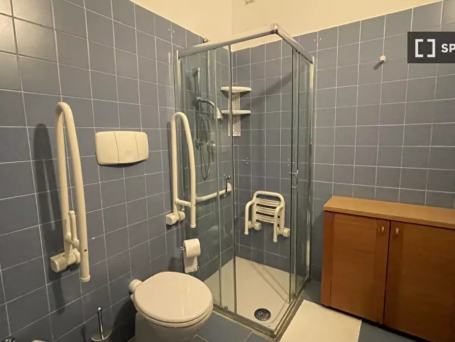 Immagine 14 di Camera condivisa in affitto  in Via Garegnano a Milano