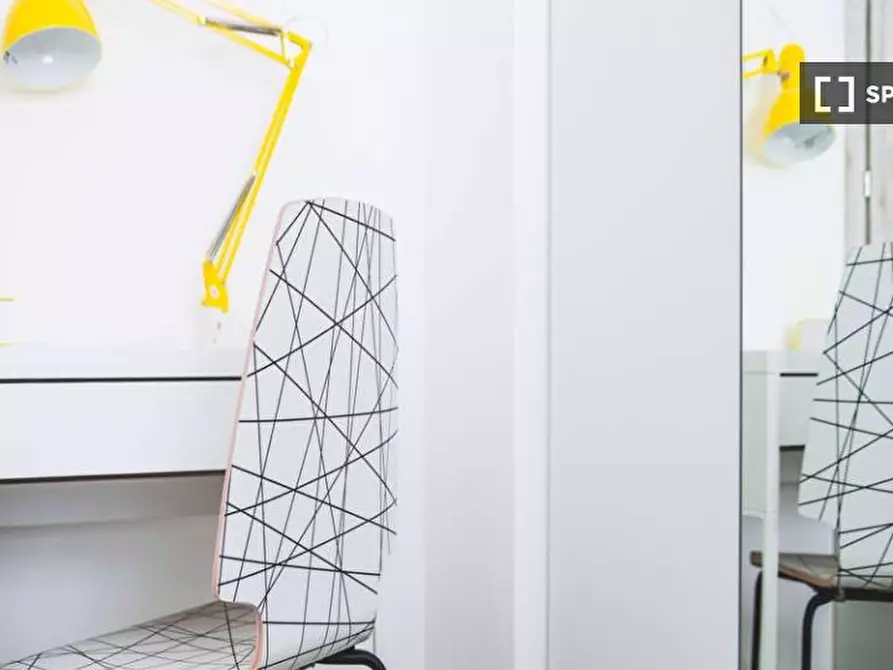 Immagine 6 di Camera condivisa in affitto  in Via Paolo Bassi a Milano