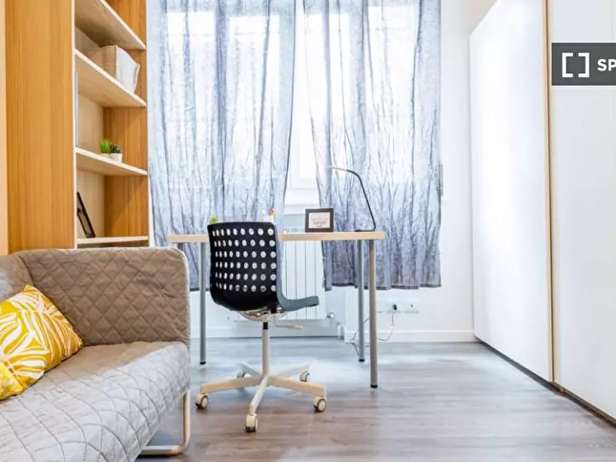 Immagine 5 di Camera condivisa in affitto  in Via Natale Battaglia a Milano