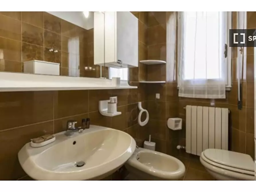 Immagine 18 di Appartamento in affitto  in Via M. Roselli Cecconi a Firenze