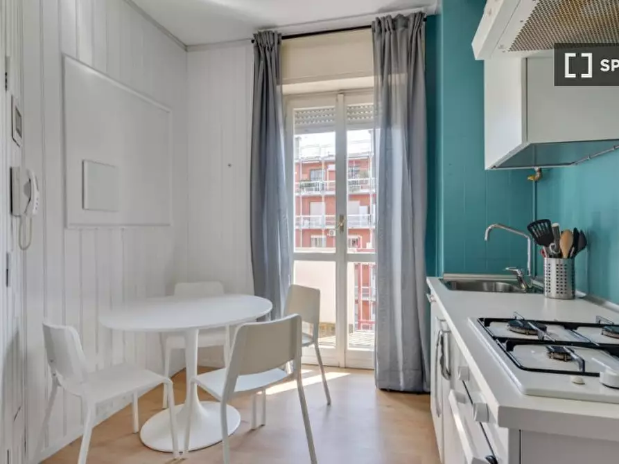 Immagine 11 di Camera condivisa in affitto  in Viale Evaristo Stefini a Milano