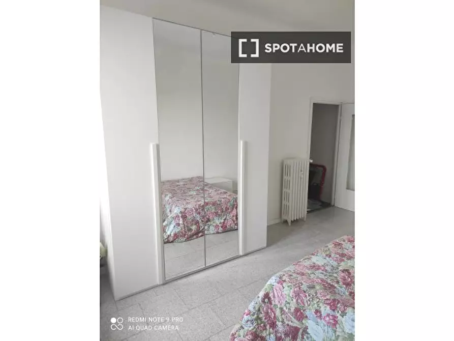 Immagine 1 di Camera condivisa in affitto  in Via degli Imbriani a Milano