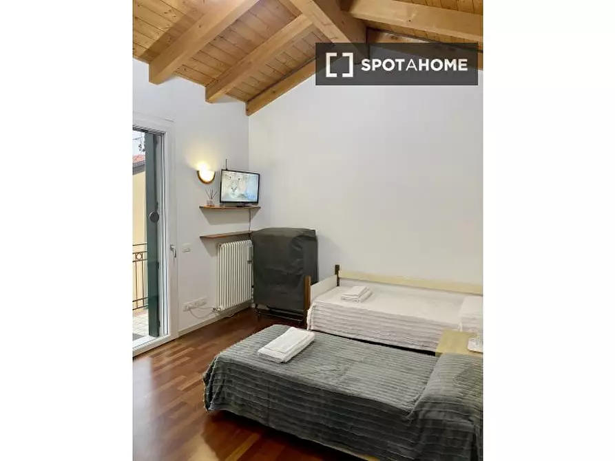 Immagine 13 di Camera condivisa in affitto  in Via Chioggia a Padova