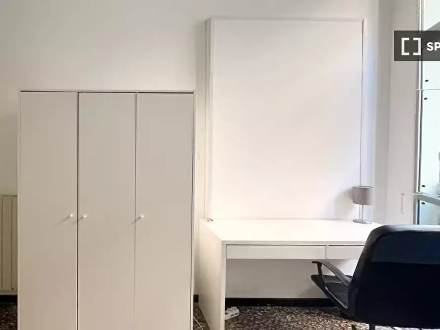 Immagine 8 di Camera condivisa in affitto  in Via Caffaro a Genova