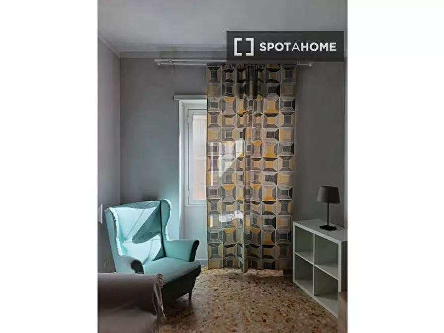 Immagine 17 di Appartamento in affitto  in Via Calpurnio Pisone a Roma