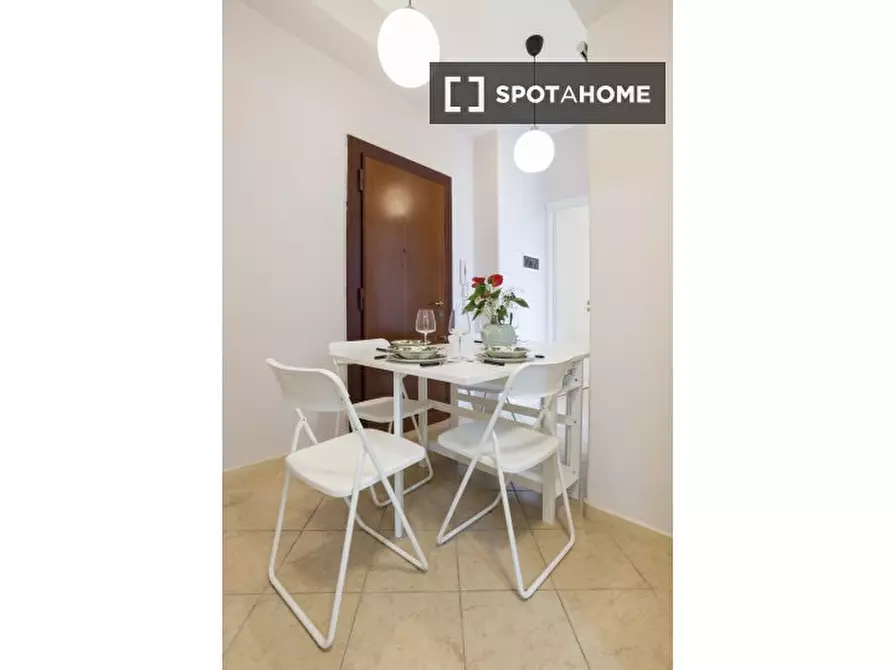 Immagine 17 di Appartamento in affitto  in Via dei Cluniacensi a Roma