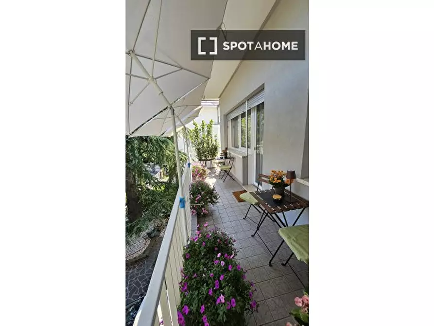 Immagine 18 di Camera condivisa in affitto  in Via Avellino a Padova