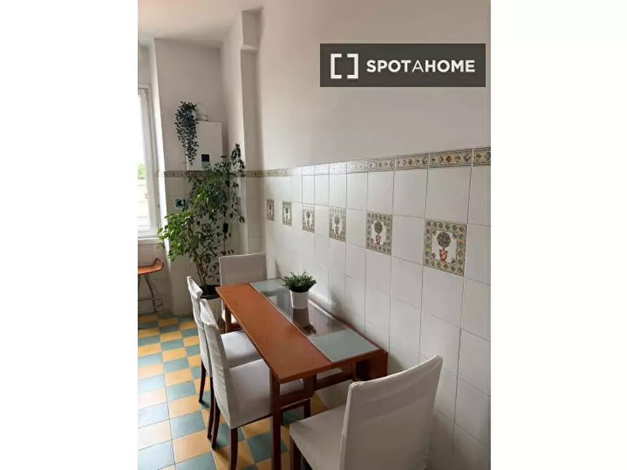 Immagine 12 di Appartamento in affitto  in Via Caltagirone a Roma