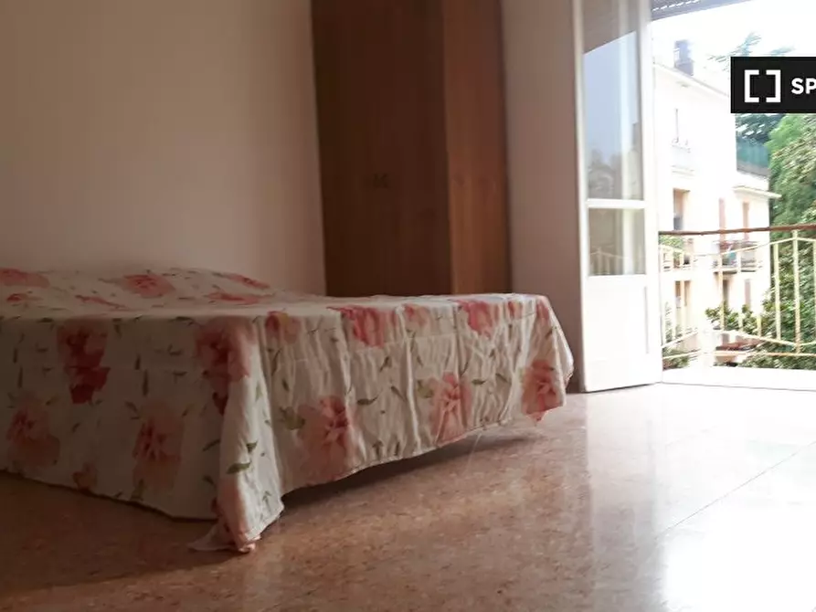 Immagine 8 di Camera condivisa in affitto  in Via Teodolfo Mertel a Roma