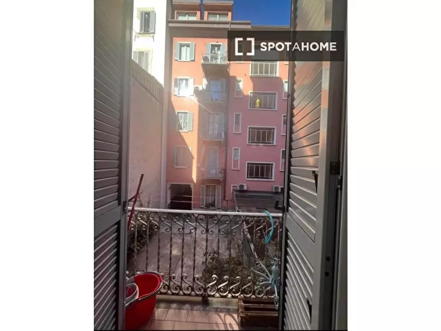 Immagine 4 di Camera condivisa in affitto  in Via Piacenza a Milano