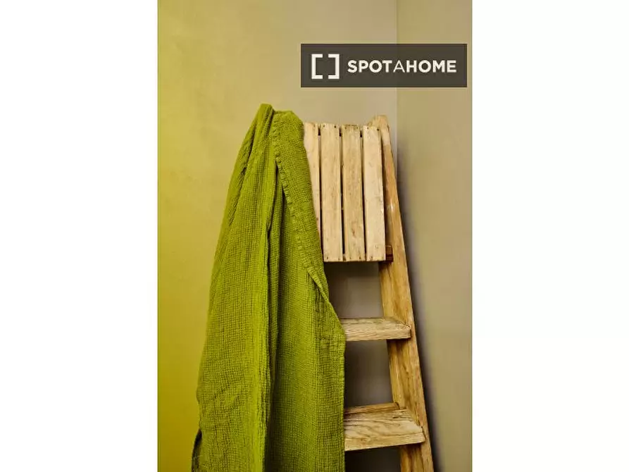 Immagine 14 di Appartamento in affitto  in Via dei Cappellari a Roma