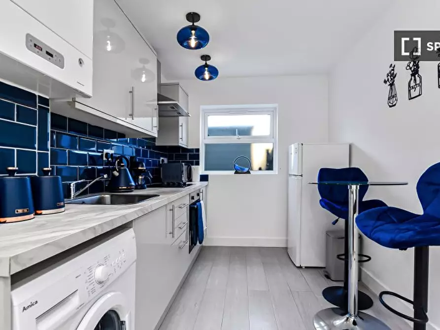 Immagine 15 di Appartamento in affitto  in flat a Tottenham