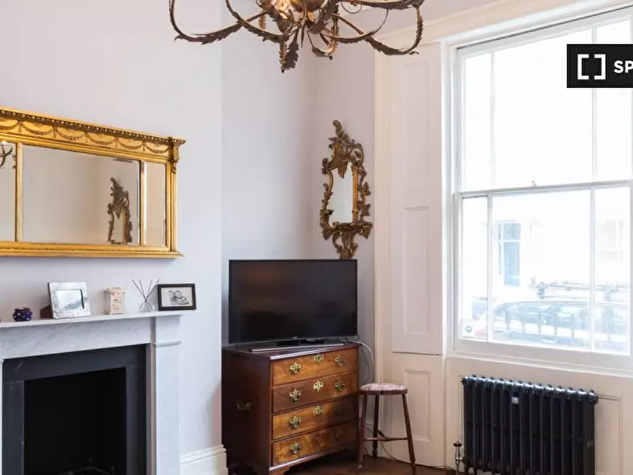 Immagine 6 di Appartamento in affitto  in a Cumberland Street a 