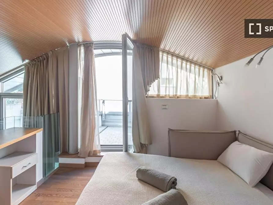 Immagine 15 di Appartamento in affitto  in Via Andrea Costa a Bologna