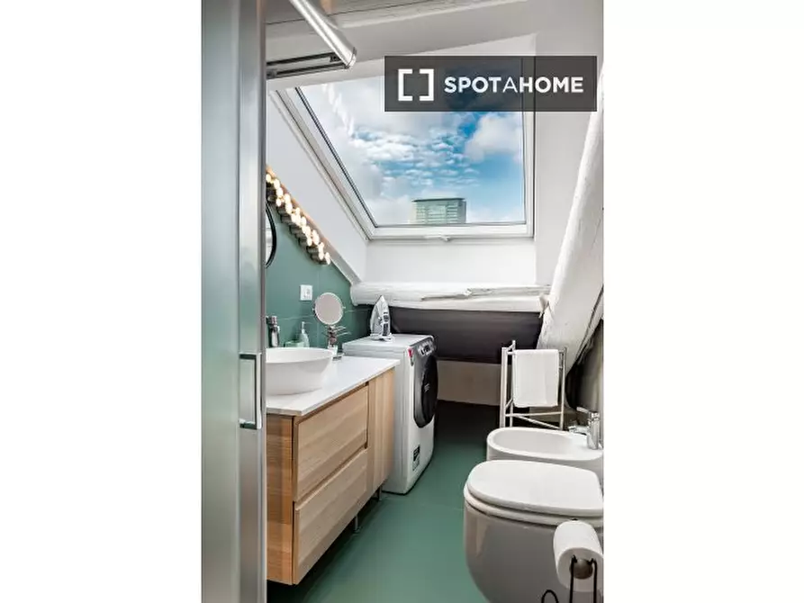 Immagine 2 di Appartamento in affitto  in Via Luigi Settembrini a Milano