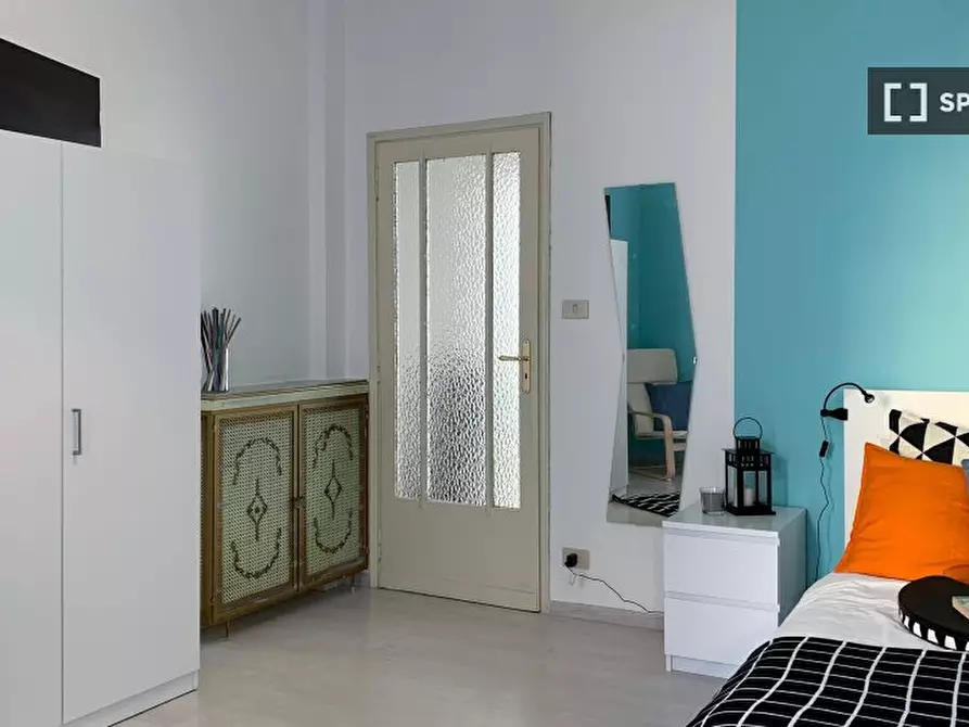 Immagine 2 di Camera condivisa in affitto  in Corso Vittorio Emanuele II n. int.5 a Torino