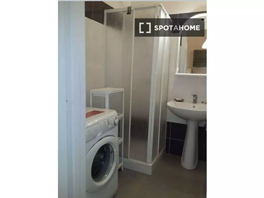 Immagine 9 di Appartamento in affitto  in Via S. Severo a Capodimonte a Napoli