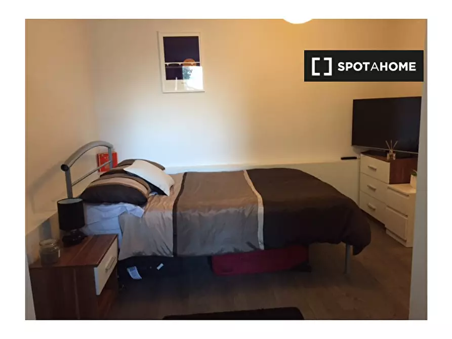 Immagine 3 di Camera condivisa in affitto  in Spey Street a Poplar