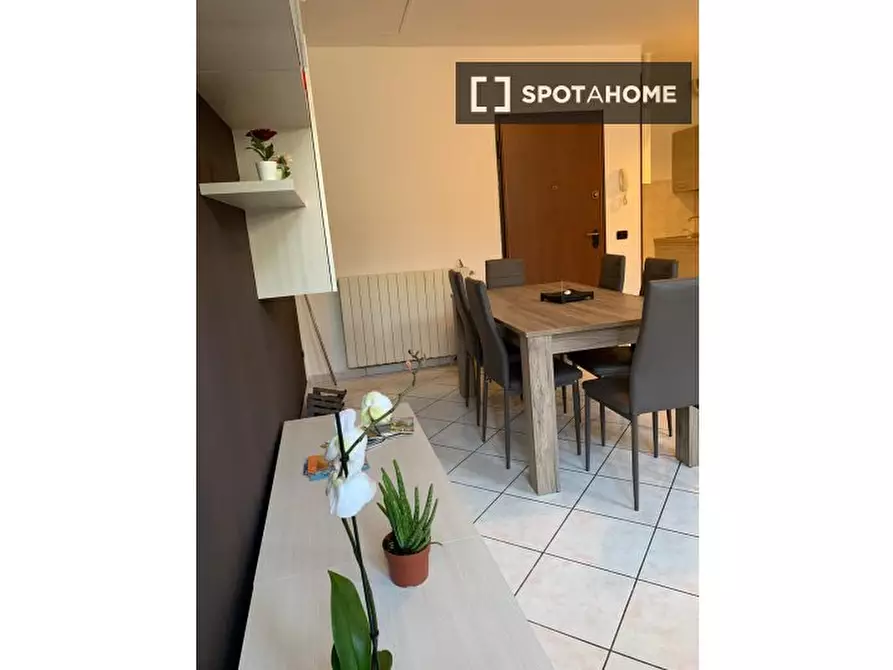 Immagine 7 di Appartamento in affitto  in Via Roma a Somma Lombardo