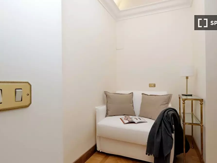 Immagine 10 di Appartamento in affitto  in Via del Tritone a Roma