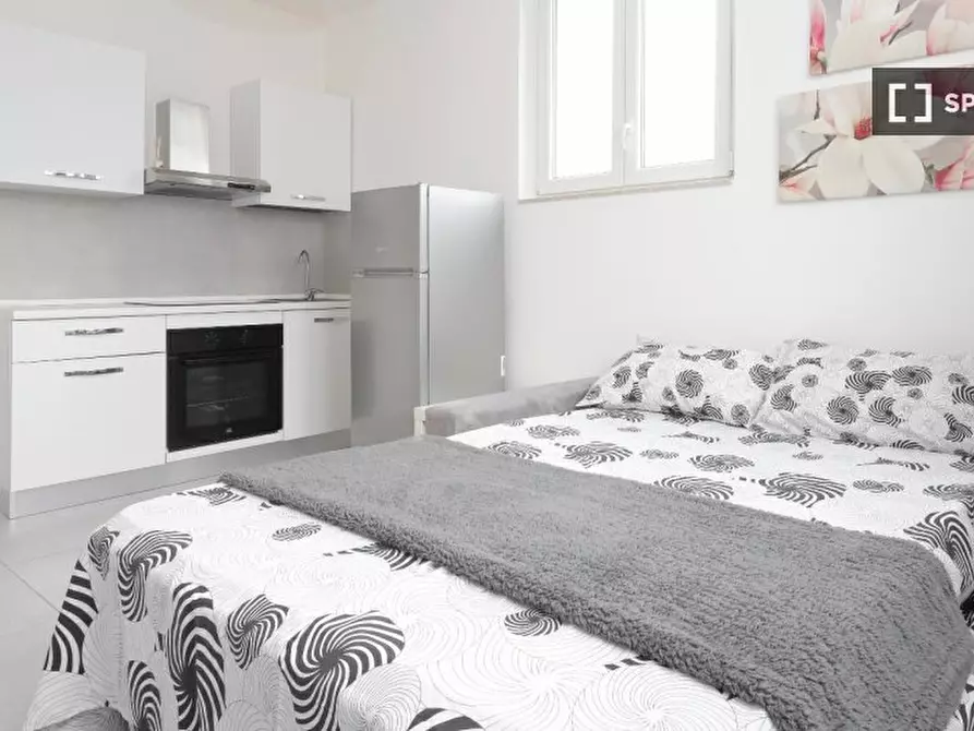 Immagine 5 di Ufficio in affitto  in Via Giovanni Battista Cassinis a Milano