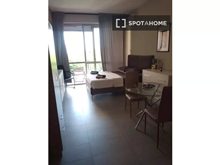 Immagine 1 di Ufficio in affitto  in V. Aurelia a Roma