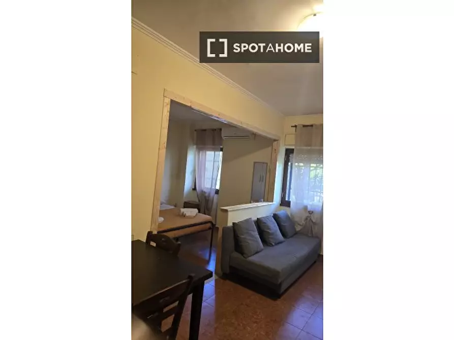 Immagine 3 di Ufficio in affitto  in Via Pescosolido a Roma