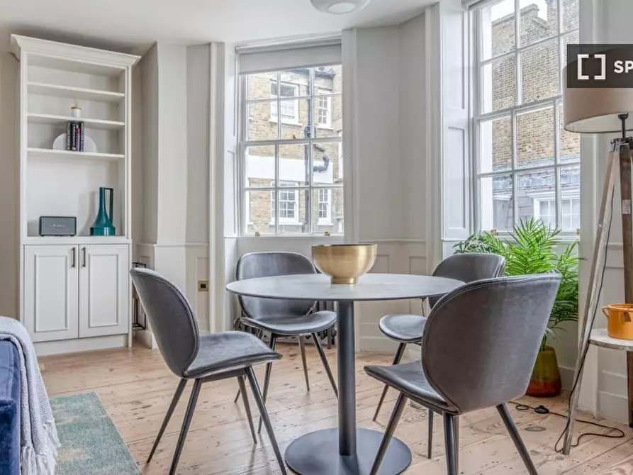 Immagine 5 di Appartamento in affitto  in Theobalds Rd a Camden Town