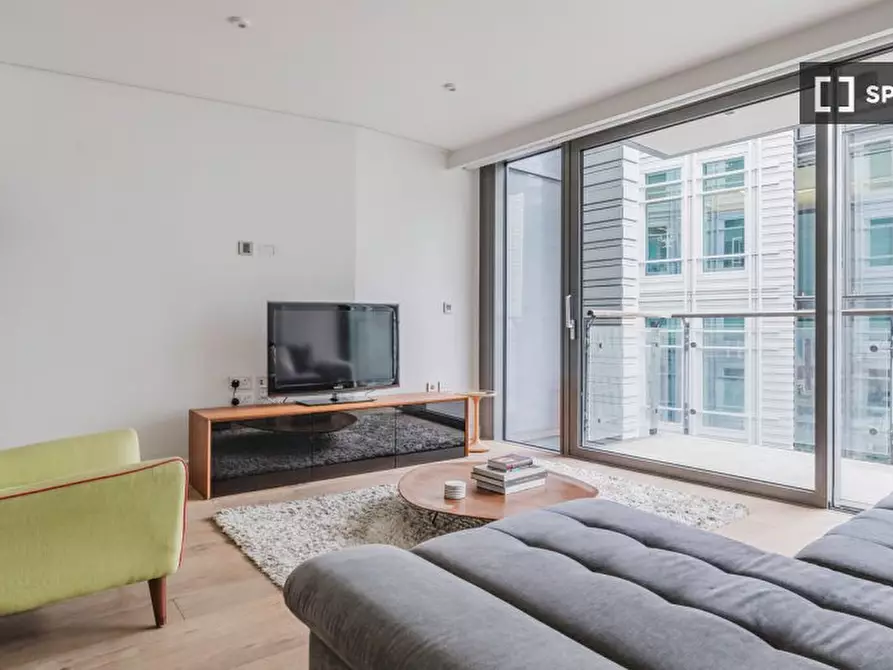 Immagine 1 di Appartamento in affitto  in Central Saint Giles Piazza a Camden Town
