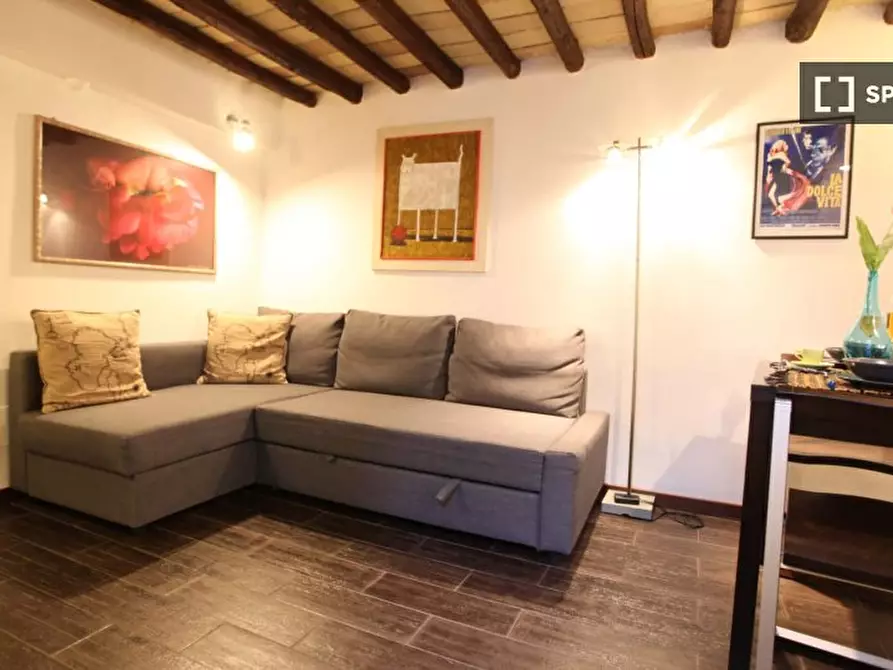 Immagine 4 di Appartamento in affitto  in Via dei Giubbonari a Roma