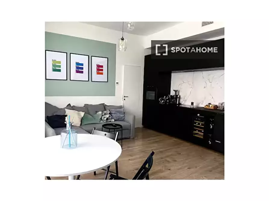 Immagine 8 di Appartamento in affitto  in Via Lario a Milano