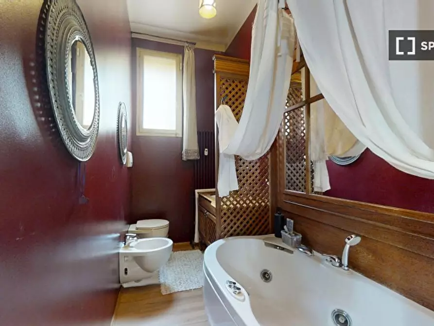 Immagine 10 di Camera condivisa in affitto  in PIAZZA del castello a Padova