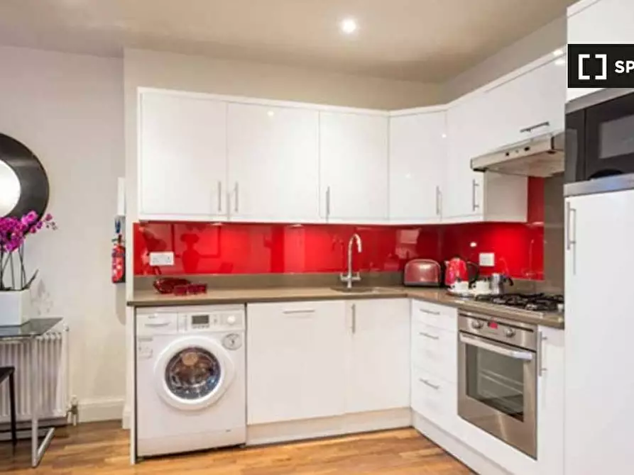 Immagine 2 di Appartamento in affitto  in Ladbroke Grove a Kensington
